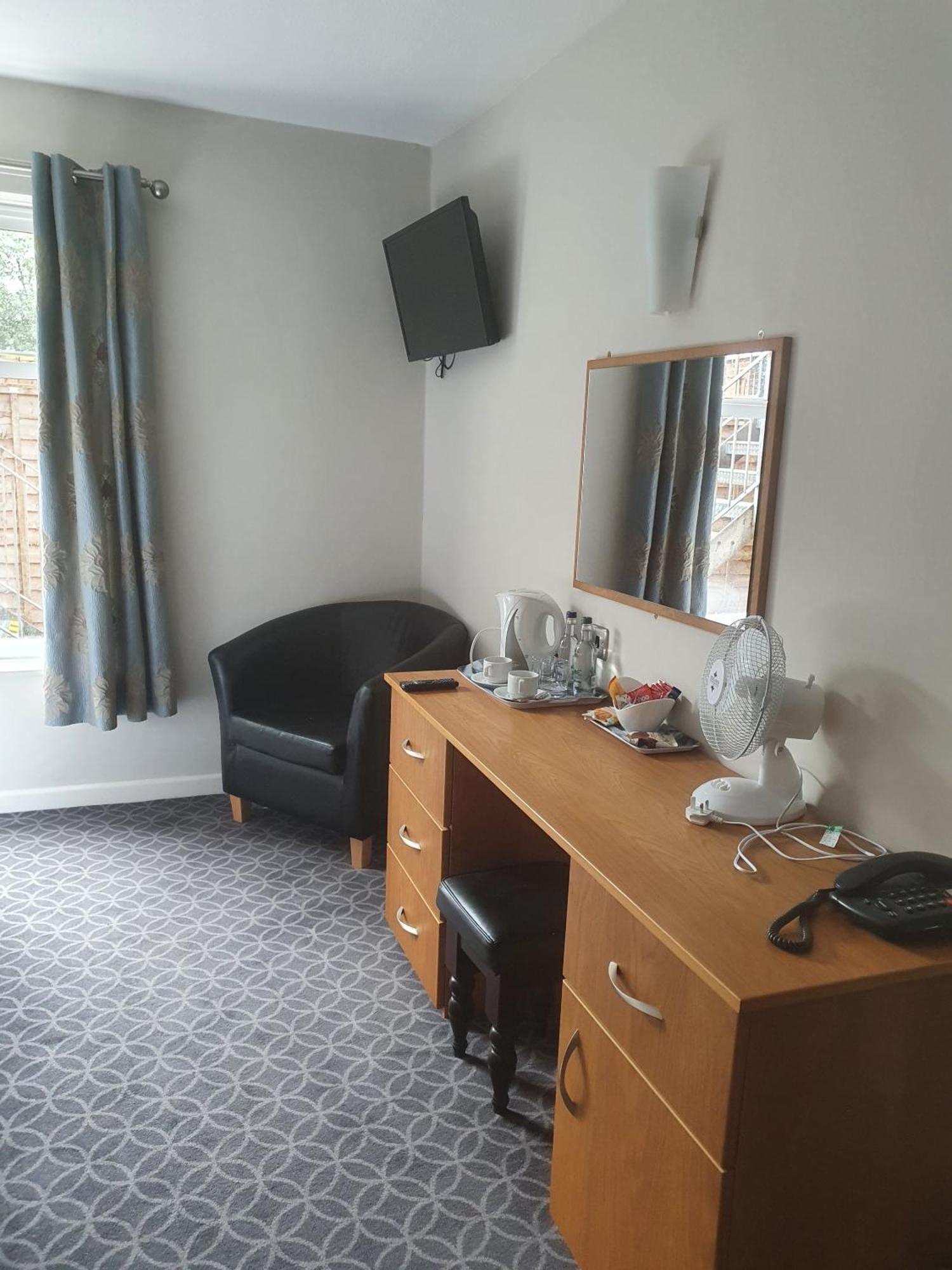 The Birley Arms Hotel Warton Wrea Green Room photo